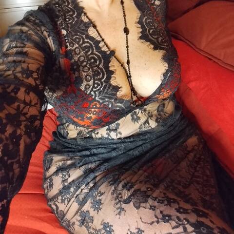 Public Photo of Deva_heels